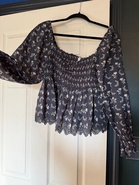 American Eagle women’s top medium